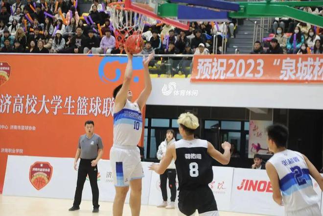 立功喜报既承载了军人的无上光荣，也凝聚了军属的无私奉献。据悉，2024年以来，我区共收到二等功喜报1份，三等功62份。按照有关规定，我区通过登门送喜报、悬挂光荣牌等多种形式，扎实推进了军人荣誉体系建设，积极营造“一人当兵，全家光荣”的良好氛围，大力彰显军人军属的荣誉感和幸福感，有效激发了现役军人安心服役、献身国防的使命感，提高了适龄青年参军入伍的积极性。